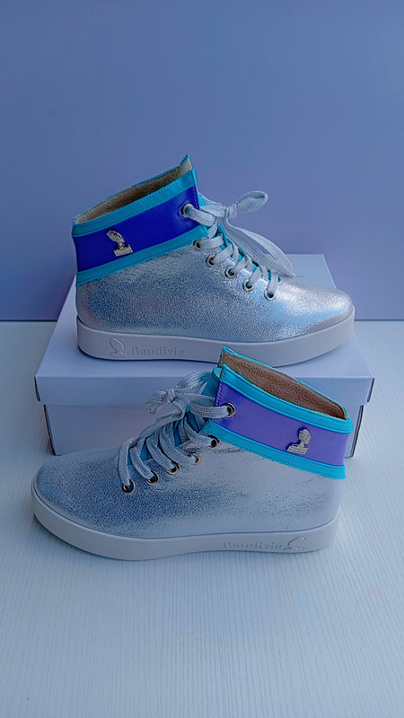 Fly High Sneakers - silver